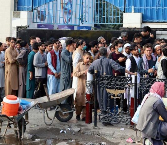 Afghanistan: Economy in free fall, people facing starvation