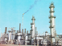 Iran: Abadan refinery workers go on strike!