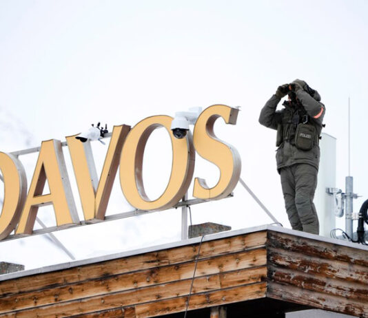 Davos – mountains of inequality and the wealthy “anti-wealth”