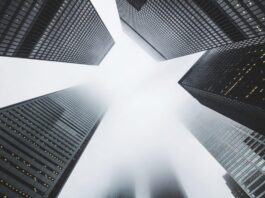 Banks, Parasites of Destruction – Nationalize the Banking Sector