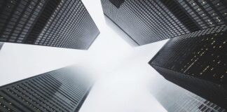 Banks, Parasites of Destruction – Nationalize the Banking Sector