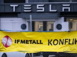 13 unions from 4 countries are continuing the strike against Tesla