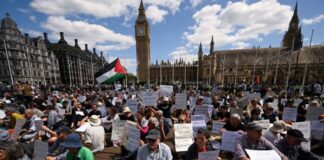 Britain: Police Crackdown on Peaceful Protests