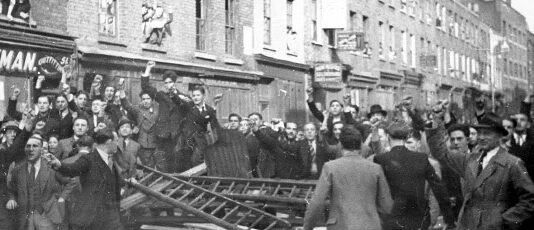 Britain 1936: They did not pass- when 300,000 workers stopped the fascists