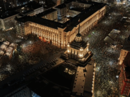 Bulgaria: Mass demonstrations lead to budget withdrawal, government resignation and new political crisis