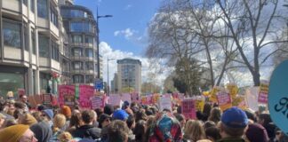 Britain: Half a Million March Against the Far Right