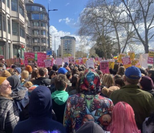 Britain: Half a Million March Against the Far Right