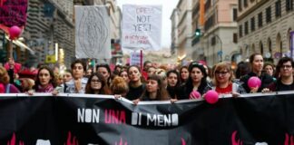 Έμφυλη βία: Η σιωπή προστατεύει τον θύτη, όχι το θύμα
