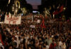 Αλβανία: αυθόρμητη αντίδραση ενός δοκιμασμένου λαού