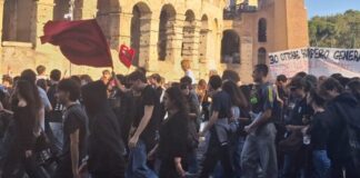 Italian students: the Shadow of War in the Streets